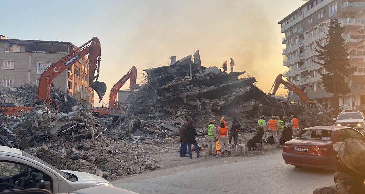 51 kisinin can verdigi cemil capar apartmani davasinda akpli muteahhitten skandal savunma depremi allah yapti 16eE5DK5