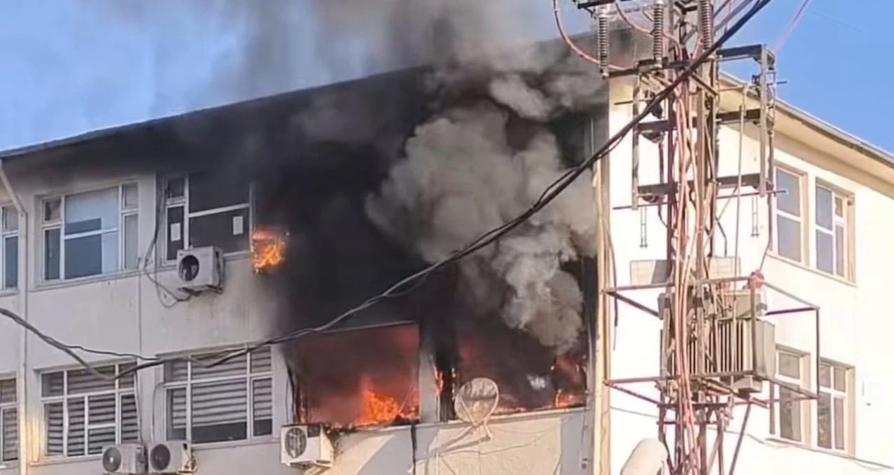 sanliurfada hukumet konaginda yangin 4cPwnkcI