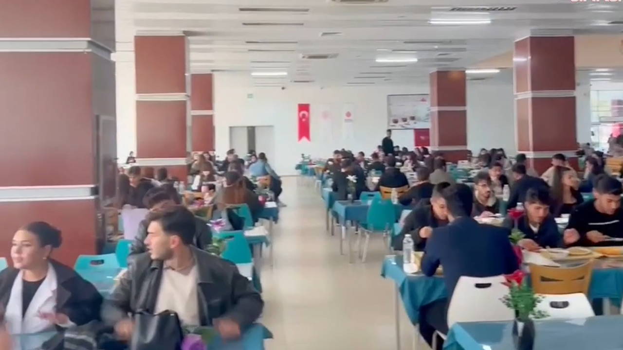 van yuzuncu yil universitesinde rojin kabais protestolari 8 gununde afWNDhNN.jpg
