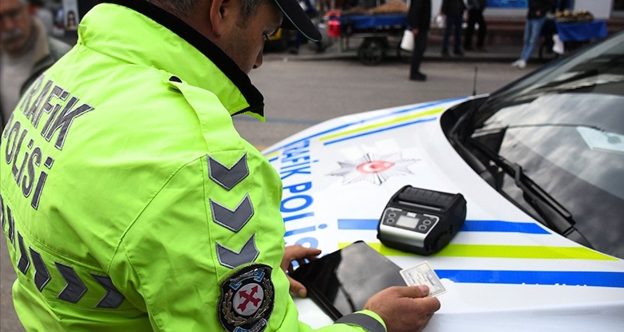 15 bin lira odemeden trafige cikan yandi hem para hem de trafikten men cezasi uygulanacak jwHtBdH1.jpg